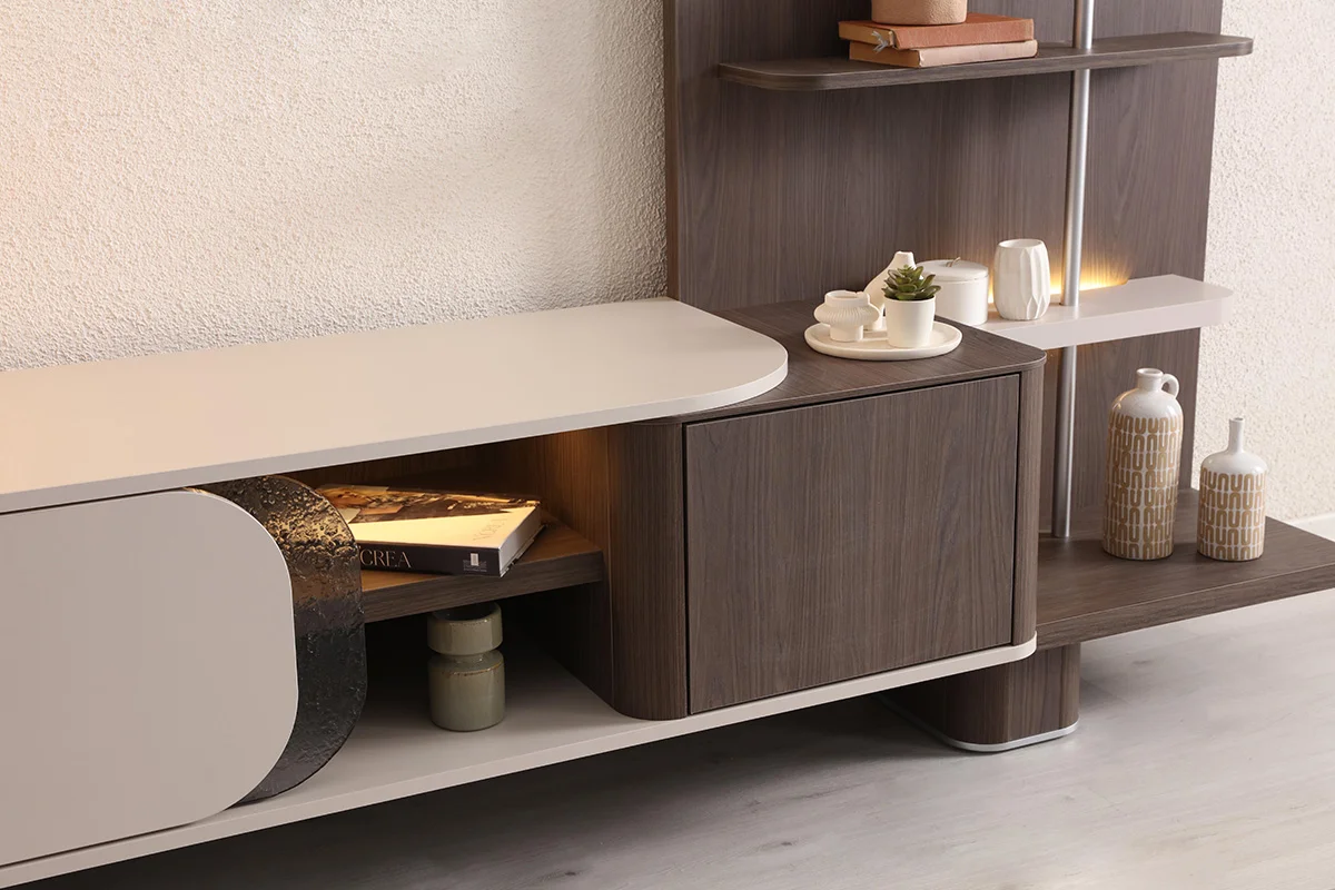 Armani-tv (5) Armani-Tv (5)